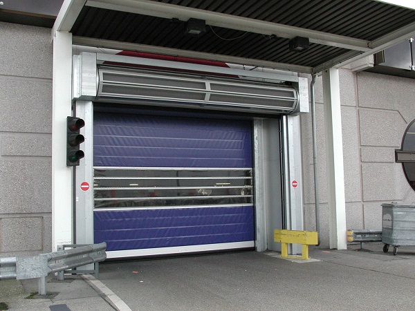 硬質(zhì)保溫高速門