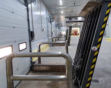 立式裝卸貨調節板 立式裝卸貨調節板