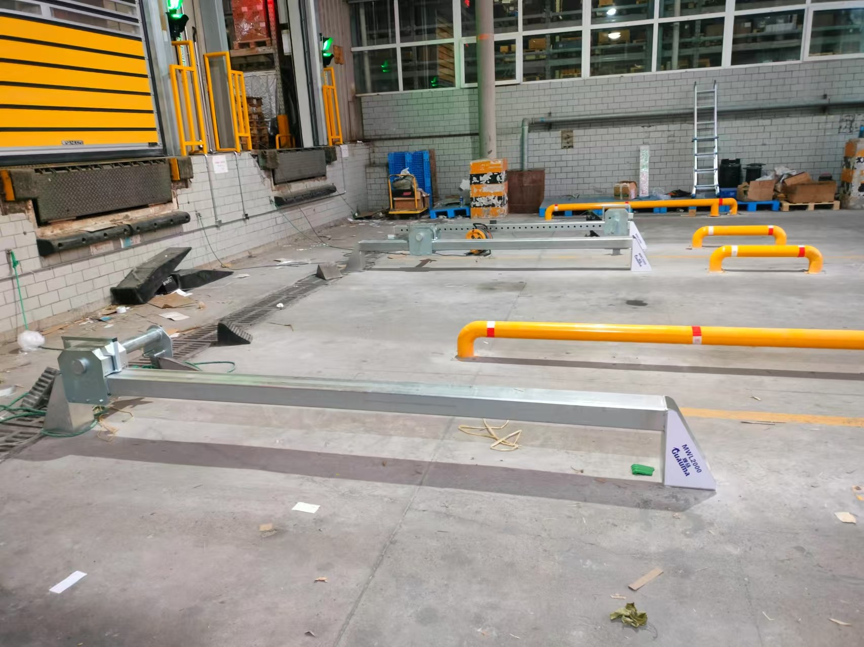 觀馬物流為博世電動(dòng)工具量身定制的MWL-2000輪式貨車限動(dòng)器安裝完成