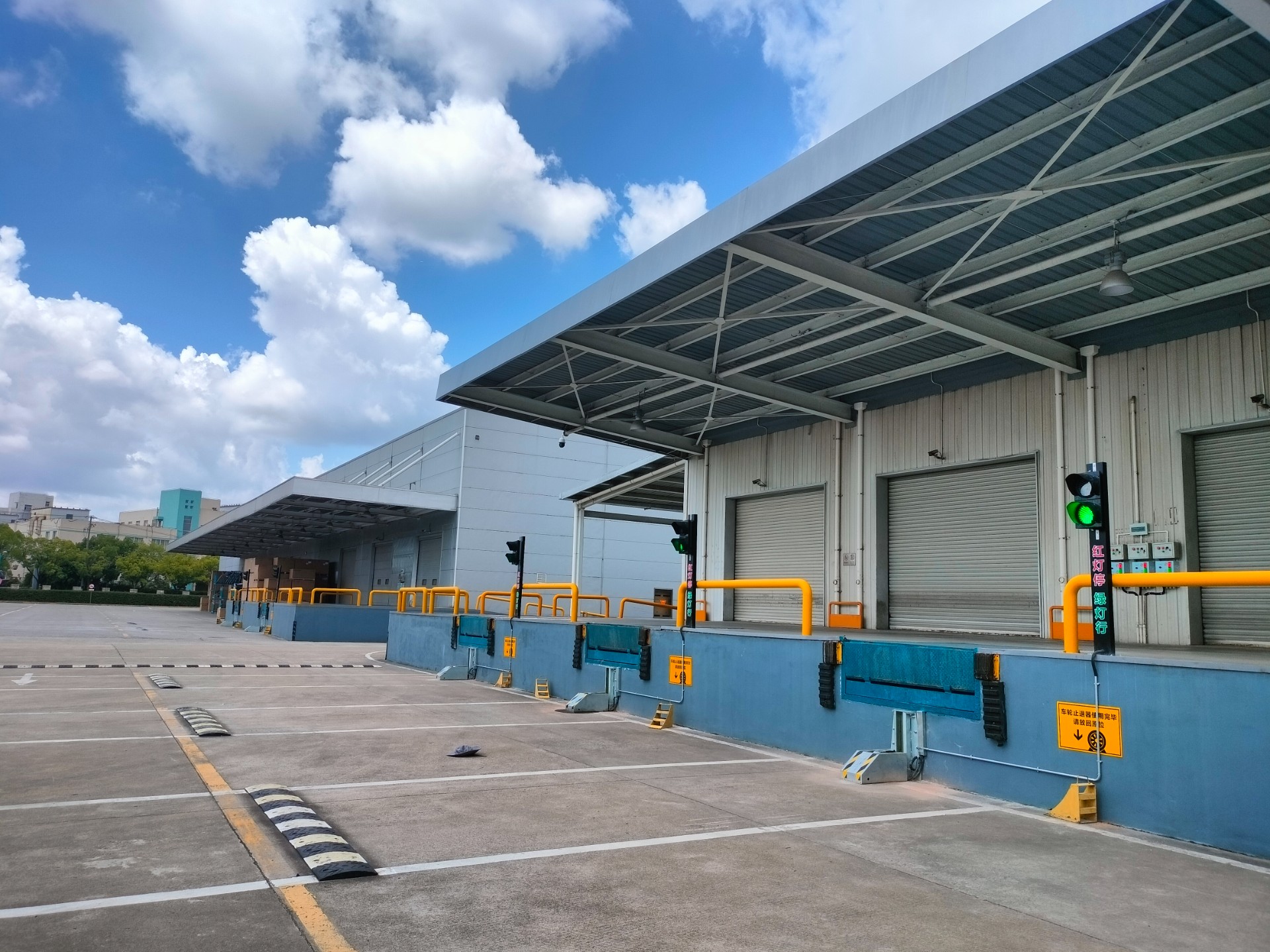 觀馬直鉤式貨車限動(dòng)器為上海現(xiàn)代摩比斯安裝完成