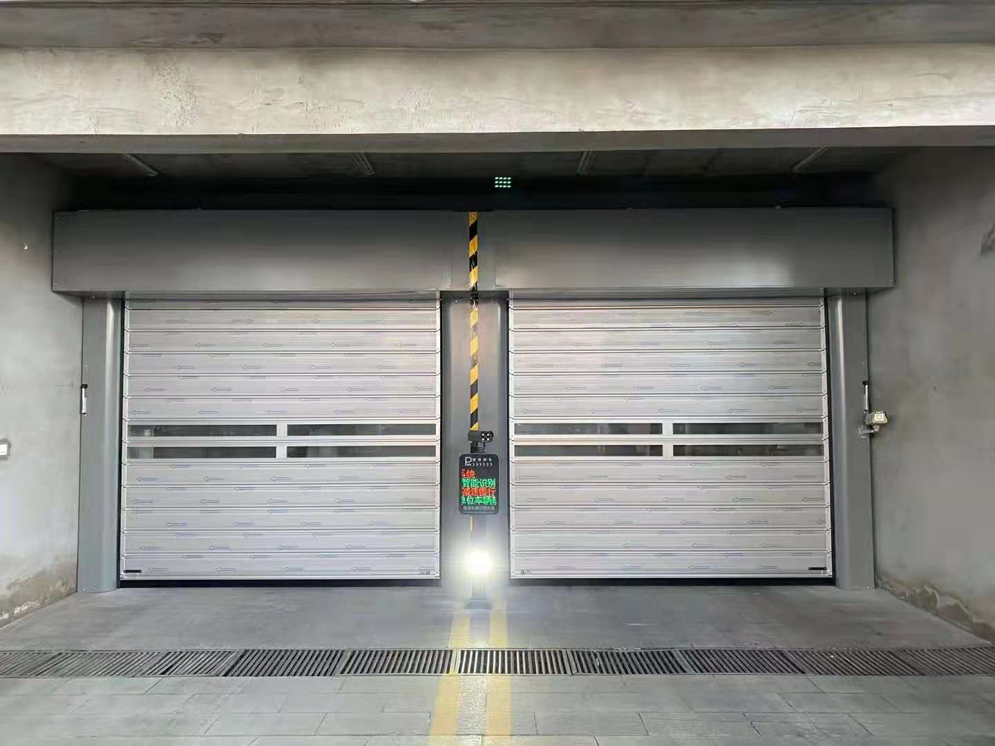 車庫用渦輪硬質(zhì)快速門